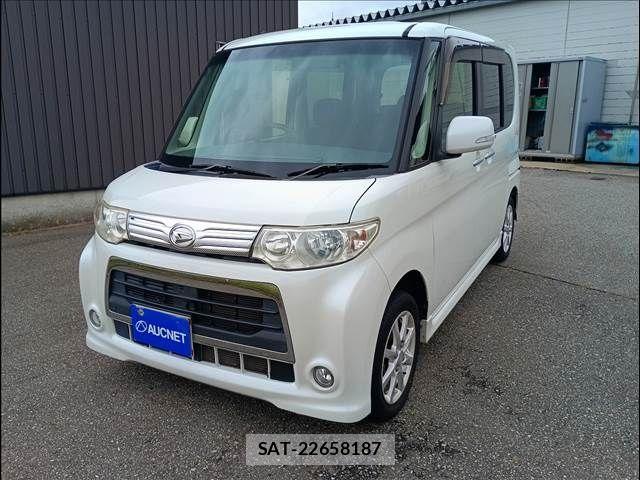 Daihatsu TANTO CUSTOM 2011-10 8832018-0
