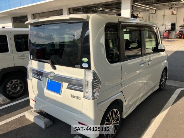 Daihatsu TANTO CUSTOM 2015-10 8832032-6