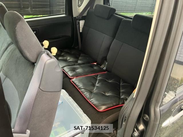 Daihatsu TANTO CUSTOM 2010-11 8832045-6