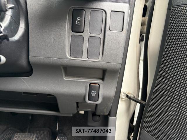 Daihatsu TANTO CUSTOM 2009-09 8832033-8