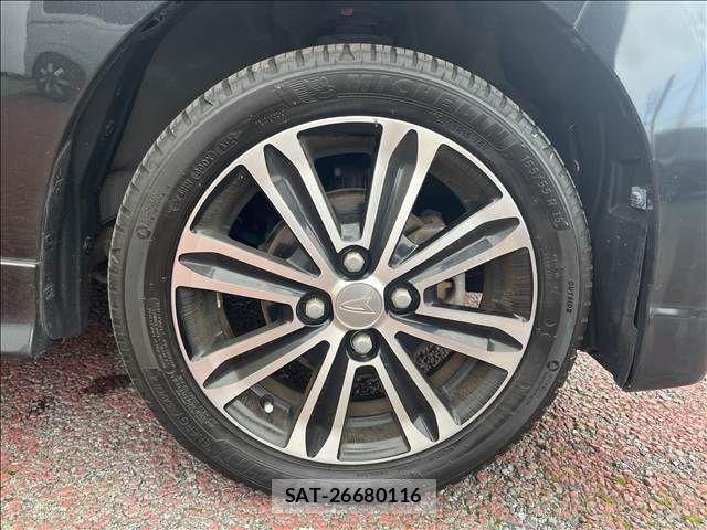 Daihatsu TANTO CUSTOM 2018-03 8831998-9