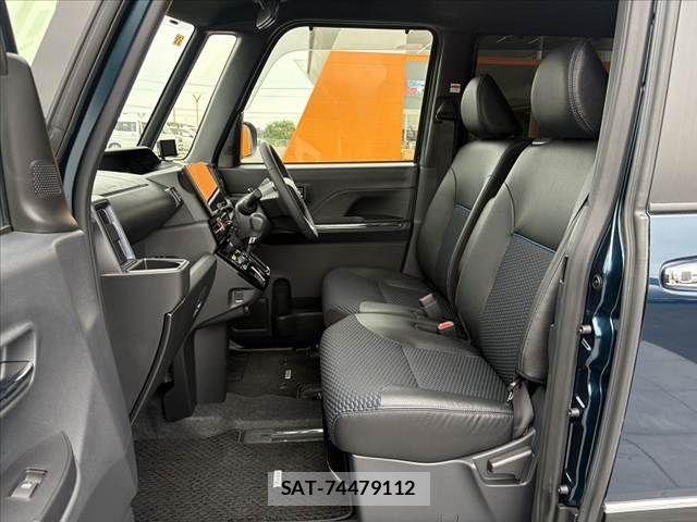 Daihatsu TANTO CUSTOM 2023-11 8831979-16