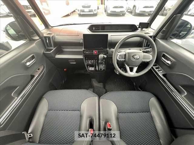 Daihatsu TANTO CUSTOM 2023-11 8831979-1