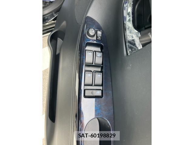 Daihatsu TANTO CUSTOM 2016-02 8850865-24