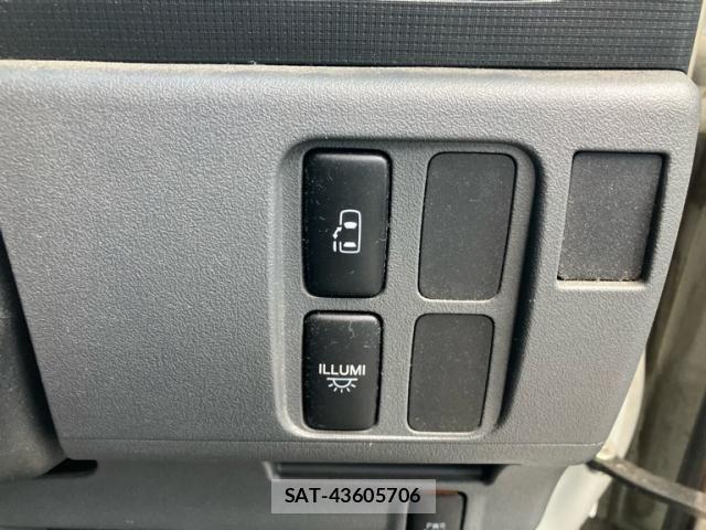 Daihatsu TANTO CUSTOM 2010-03 8872247-13