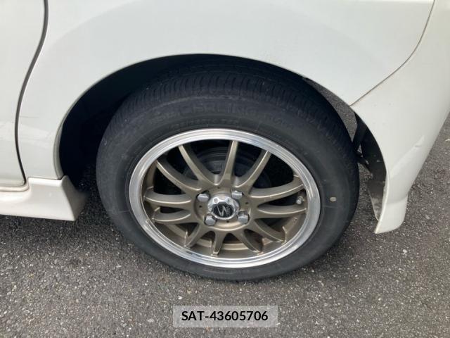 Daihatsu TANTO CUSTOM 2010-03 8872247-5