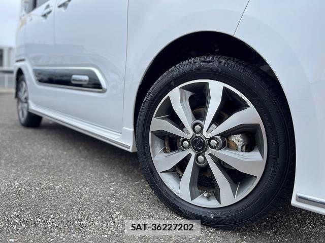 Daihatsu TANTO CUSTOM 2023-06 8882546-9