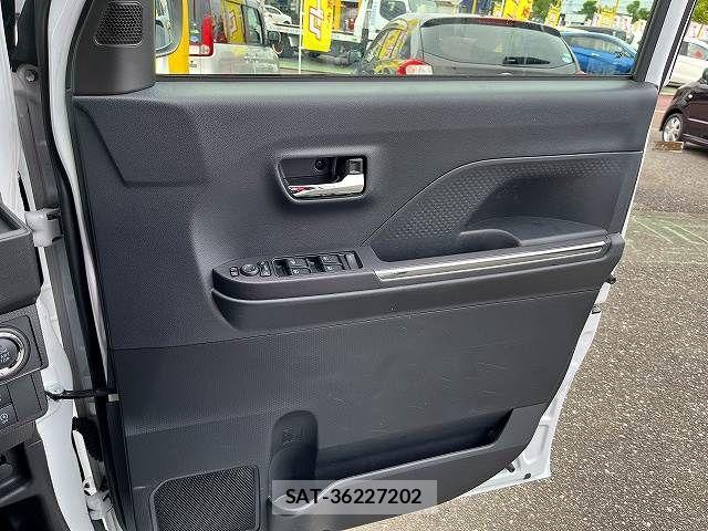 Daihatsu TANTO CUSTOM 2023-06 8882546-12