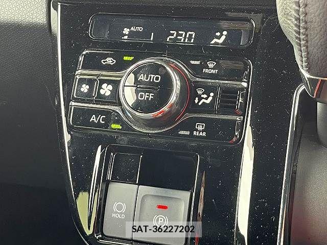 Daihatsu TANTO CUSTOM 2023-06 8882546-21