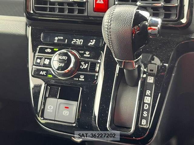 Daihatsu TANTO CUSTOM 2023-06 8882546-22