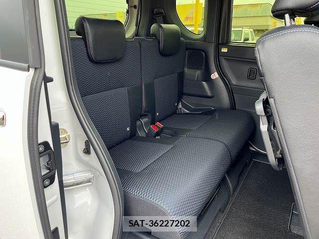 Daihatsu TANTO CUSTOM 2023-06 8882546-27