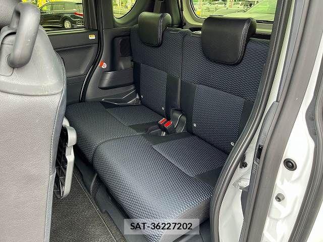 Daihatsu TANTO CUSTOM 2023-06 8882546-29