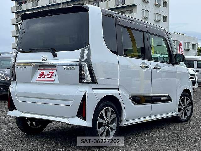 Daihatsu TANTO CUSTOM 2023-06 8882546-3