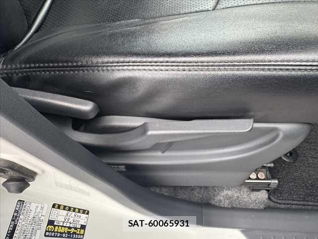 Daihatsu TANTO CUSTOM 2019-06 8882559-25