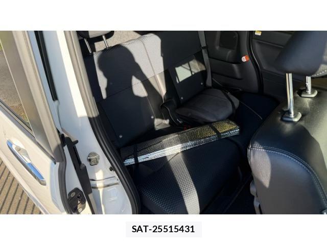 Daihatsu TANTO CUSTOM 2022-11 8882530-10