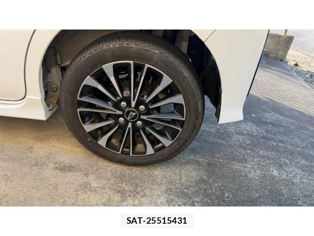 Daihatsu TANTO CUSTOM 2022-11 8882530-25