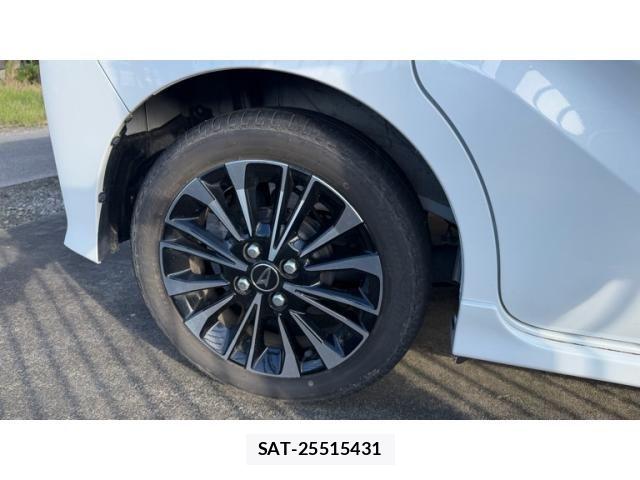 Daihatsu TANTO CUSTOM 2022-11 8882530-8