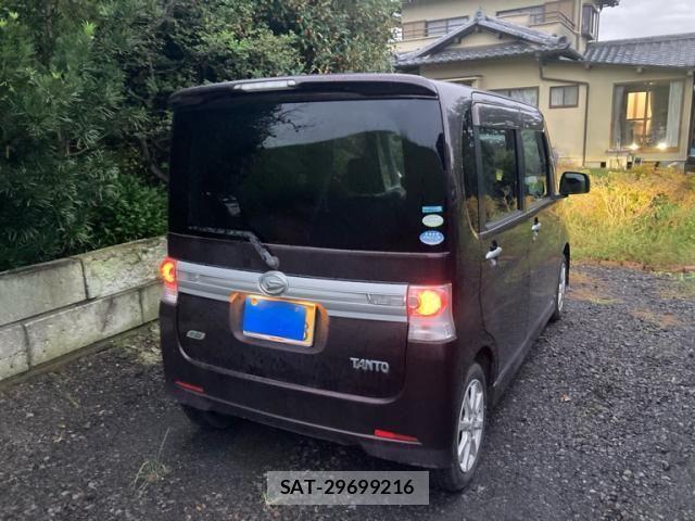 Daihatsu TANTO CUSTOM 2011-12 8882589-2