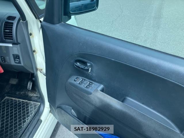 Daihatsu TANTO CUSTOM 2006-01 8882600-9