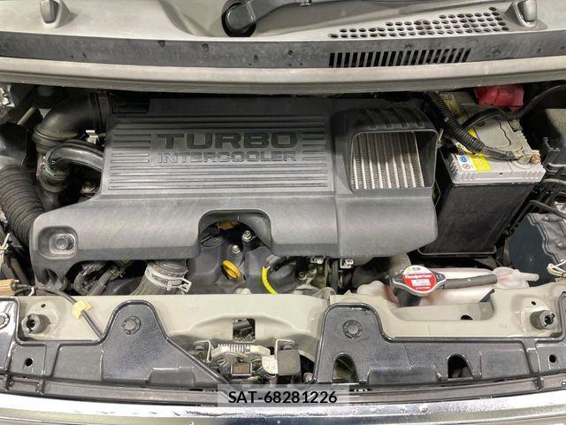Daihatsu TANTO CUSTOM 2017-07 8882572-17