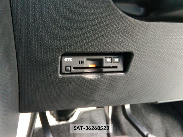 Daihatsu TANTO CUSTOM 2019-10 8884467-28