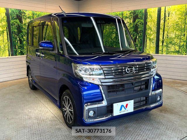 Daihatsu TANTO CUSTOM 2018-01 8884468-15