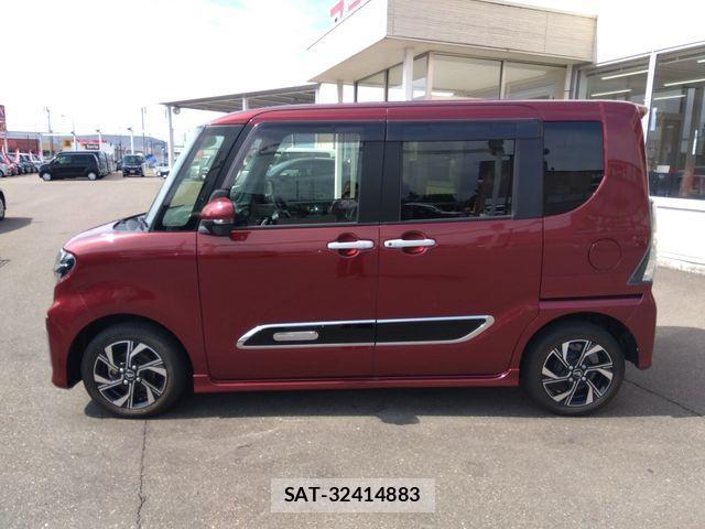 Daihatsu TANTO CUSTOM 2022-04 1103502-4