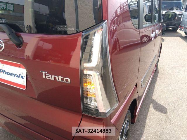 Daihatsu TANTO CUSTOM 2022-04 1103502-6