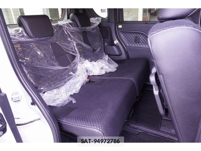 Daihatsu TANTO CUSTOM 2021-08 6817617-12