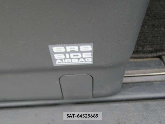 Daihatsu TANTO CUSTOM 2015-09 6914428-17