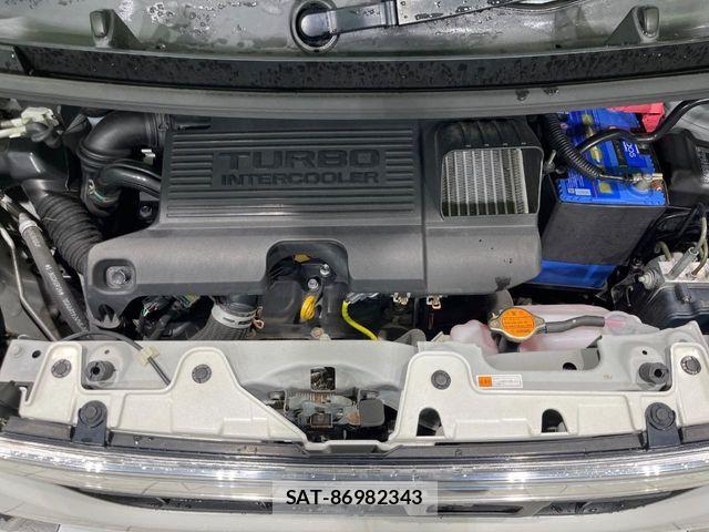 Daihatsu TANTO CUSTOM 2014-06 7226080-17
