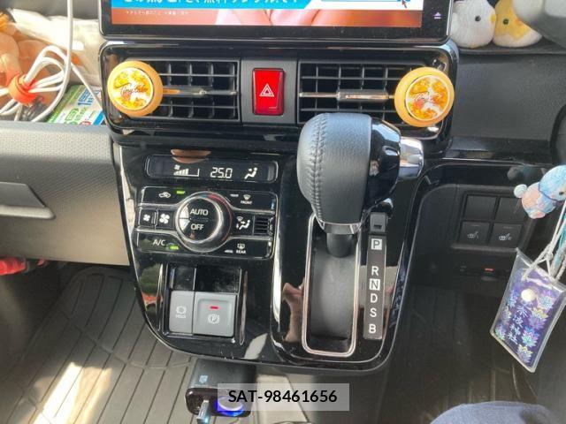 Daihatsu TANTO CUSTOM 2022-11 7981340-13