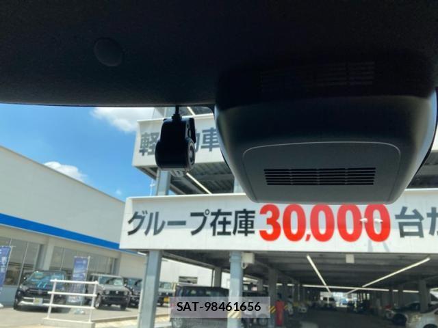 Daihatsu TANTO CUSTOM 2022-11 7981340-18