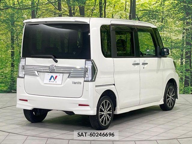 Daihatsu TANTO CUSTOM 2017-10 8210665-17