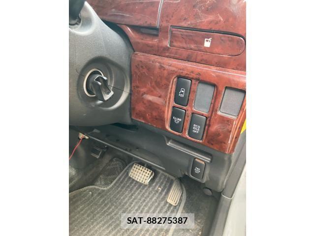 Daihatsu TANTO CUSTOM 2012-10 8232134-15