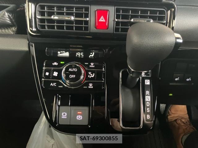 Daihatsu TANTO CUSTOM 2026-01 8246922-26