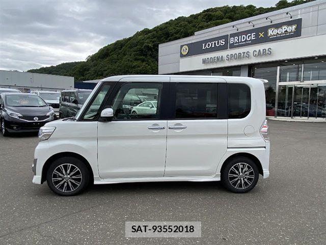 Daihatsu TANTO CUSTOM 2015-05 8317618-4