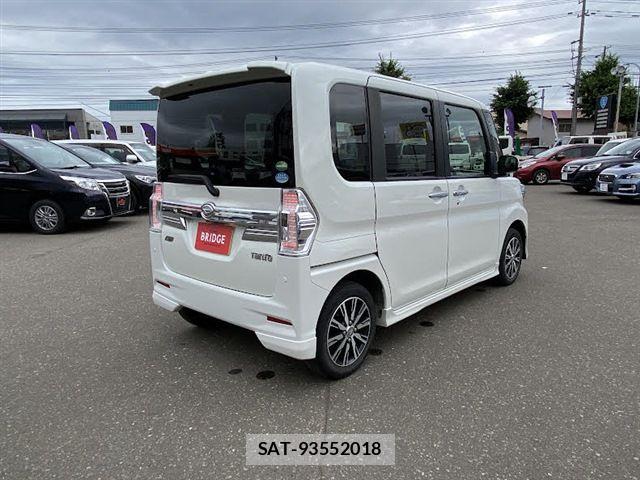 Daihatsu TANTO CUSTOM 2015-05 8317618-7