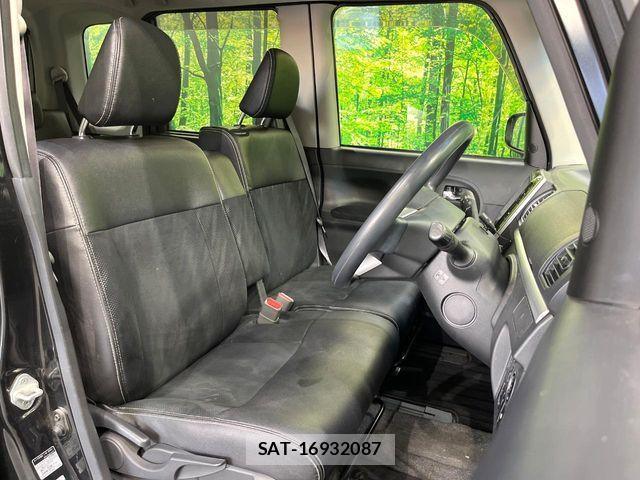 Daihatsu TANTO CUSTOM 2017-09 8369402-9