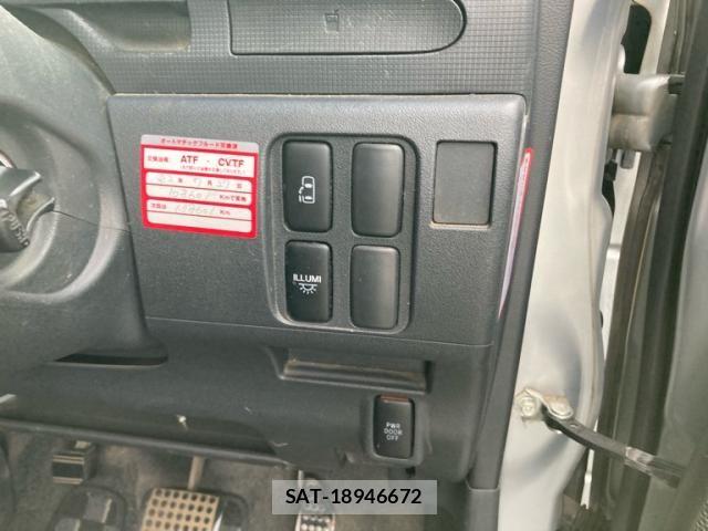 Daihatsu TANTO CUSTOM 2011-08 8369404-22