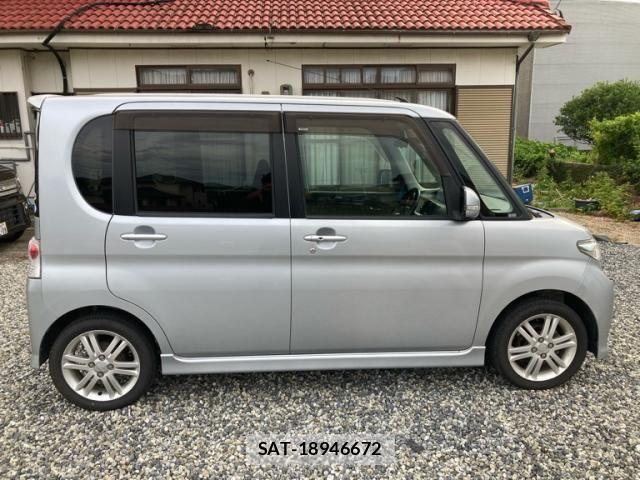 Daihatsu TANTO CUSTOM 2011-08 8369404-6