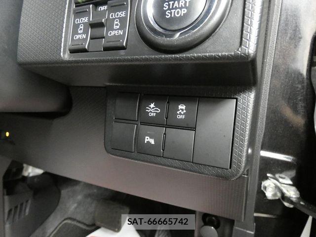 Daihatsu TANTO CUSTOM 2023-08 8415441-17
