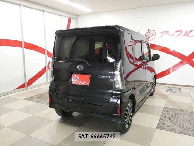Daihatsu TANTO CUSTOM 2023-08 8415441-28