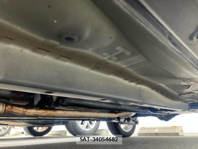 Daihatsu TANTO CUSTOM 2011-12 8832054-9