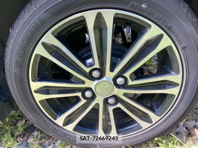 Daihatsu TANTO CUSTOM 2015-10 8832061-11