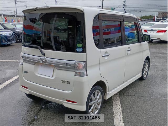Daihatsu TANTO CUSTOM 2013-06 8882605-6