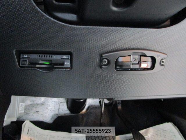 Daihatsu TANTO CUSTOM 2023-01 8882601-13