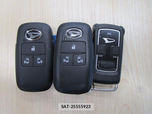 Daihatsu TANTO CUSTOM 2023-01 8882601-18