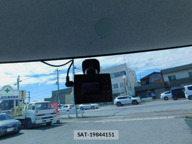 Daihatsu TANTO CUSTOM 2014-02 8884482-16