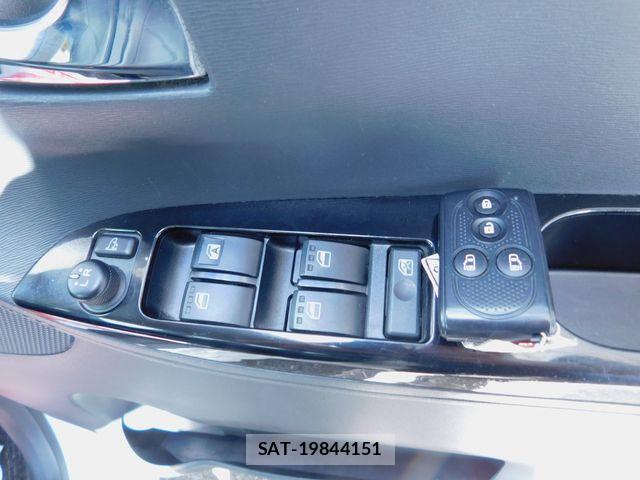 Daihatsu TANTO CUSTOM 2014-02 8884482-18